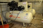 Car Wash Air Compressor.JPG
